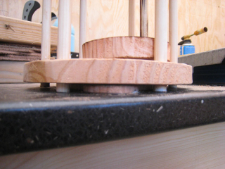 middelalderlampe_presses_paa_plads